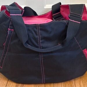 Timbuk2 Tote Weekender Black and Pink Tote Bag - Great size - 18”x 9” $95 Retail